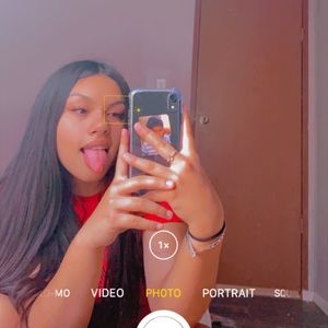 Meet your Posher, Dulce